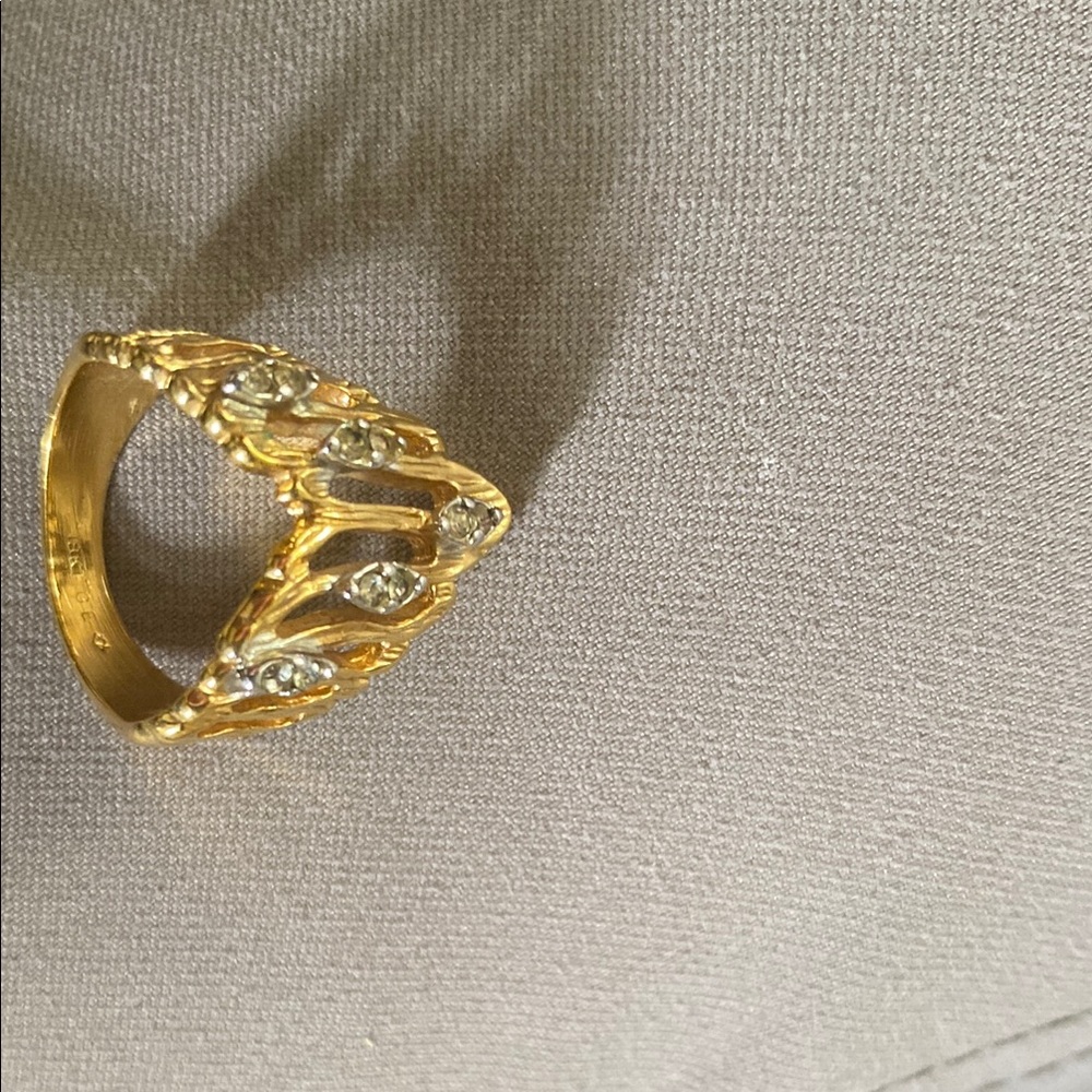 Elegant Gold and Silver Women's Ring